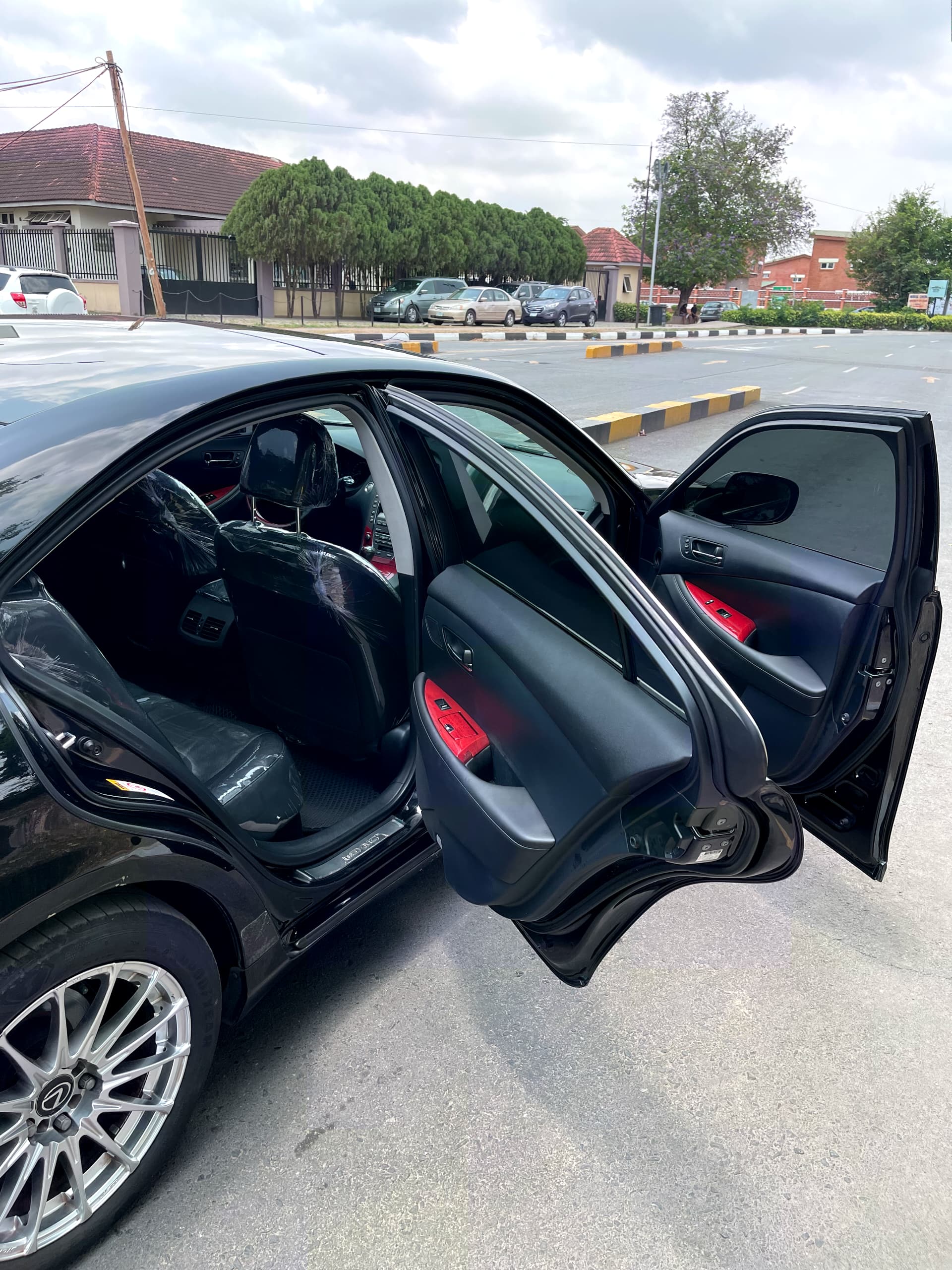 Car Image 4
