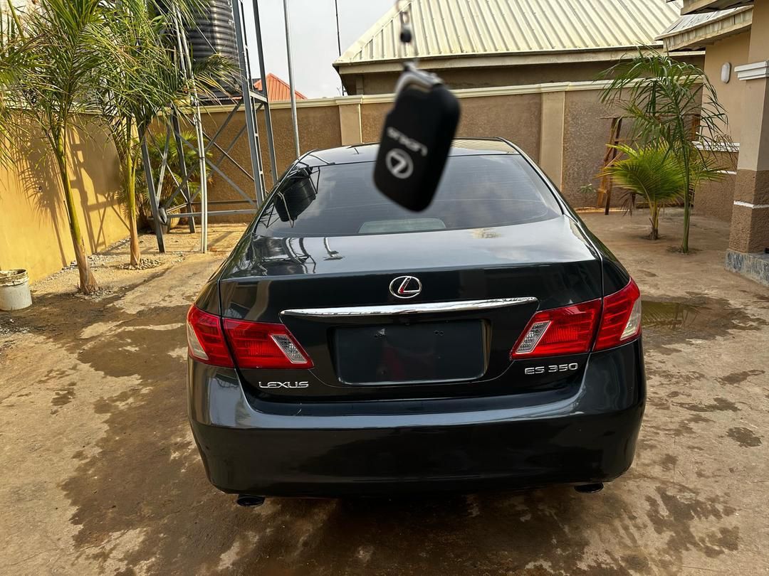 Car Image 8