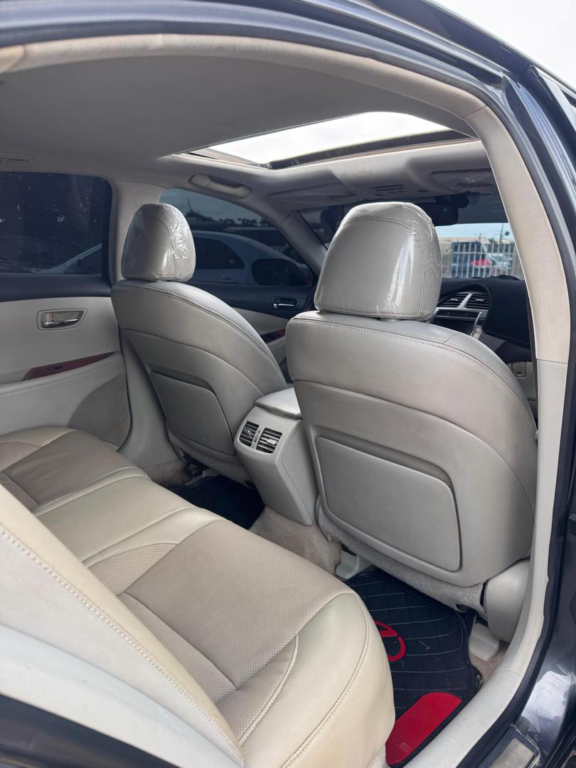 Car Image 7