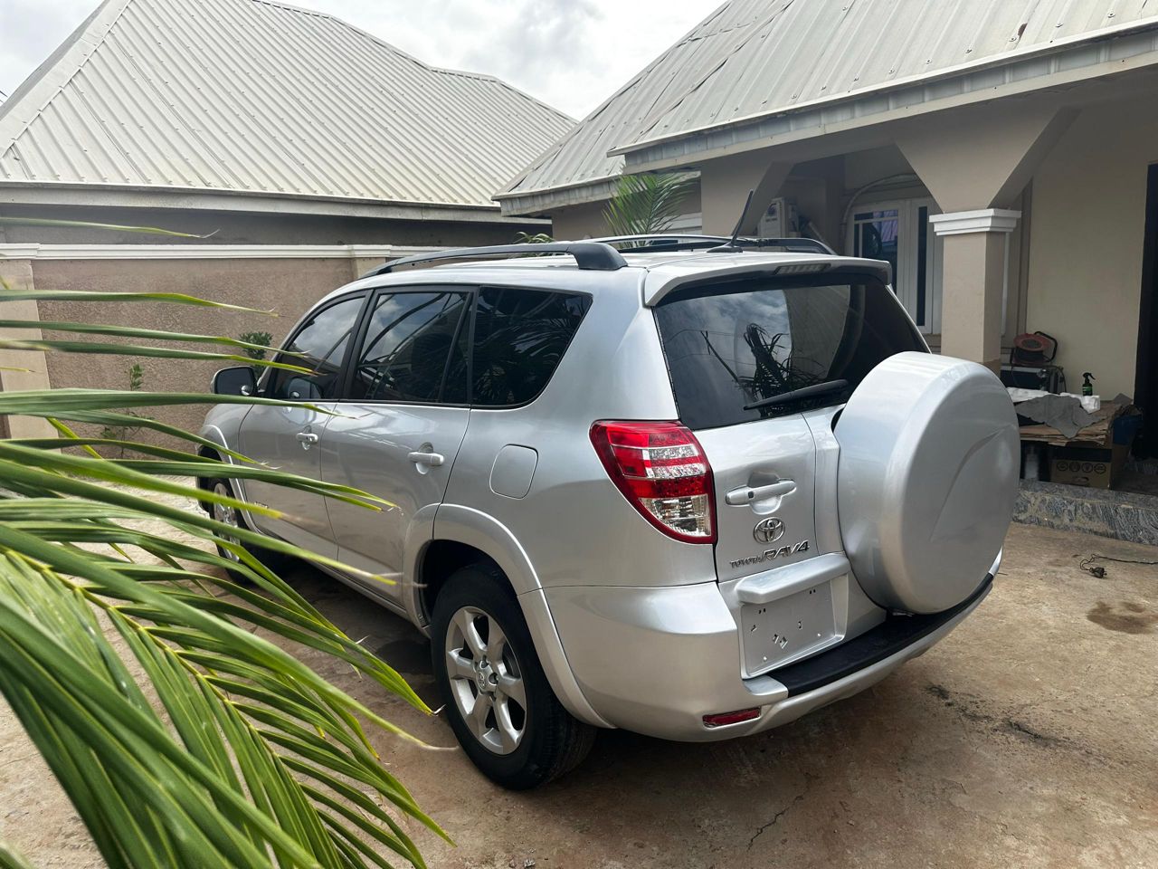 Car Image 3