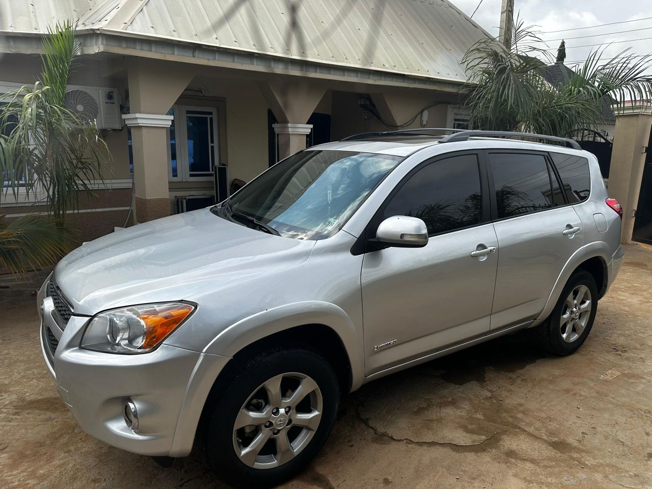 Car Image 2