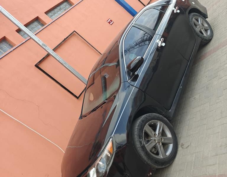 Toyota Camry Sport 2...
