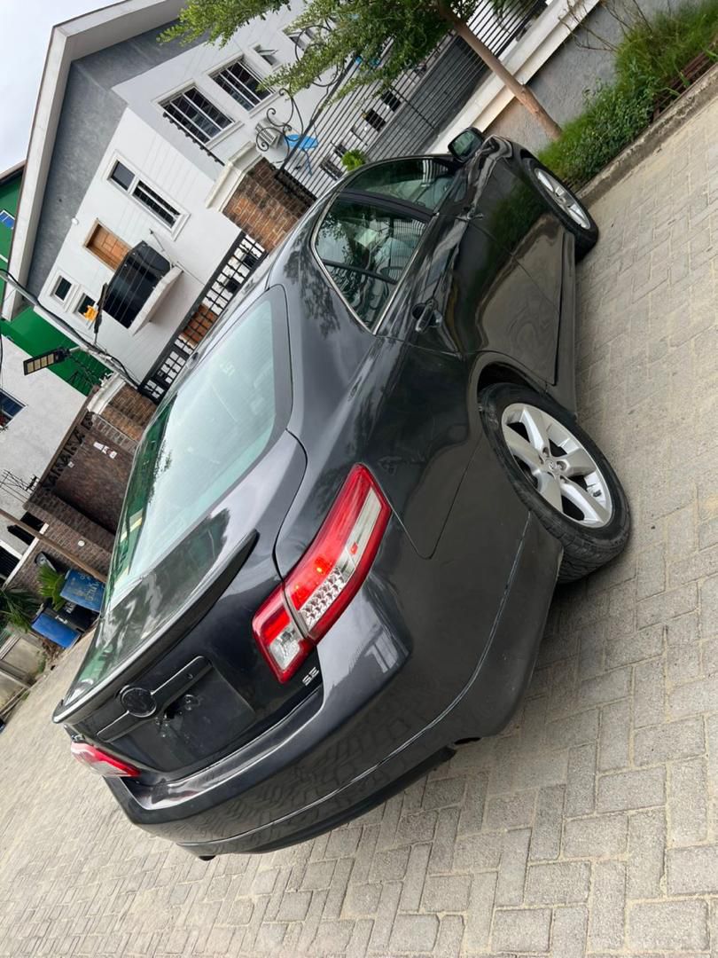 Car Image 9