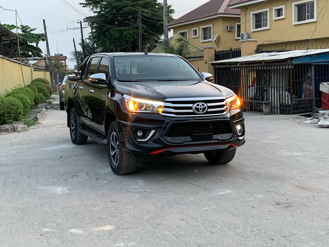 Car Image 7