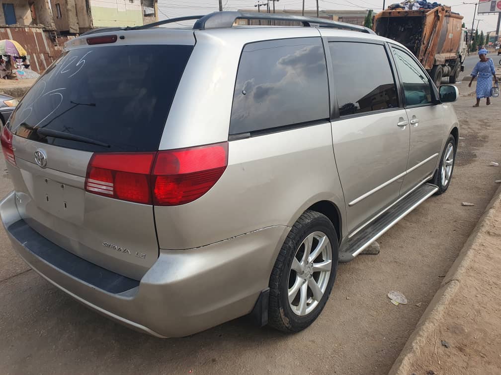 Car Image 6
