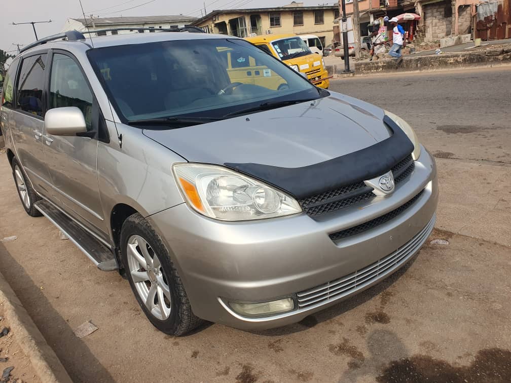 Car Image 3