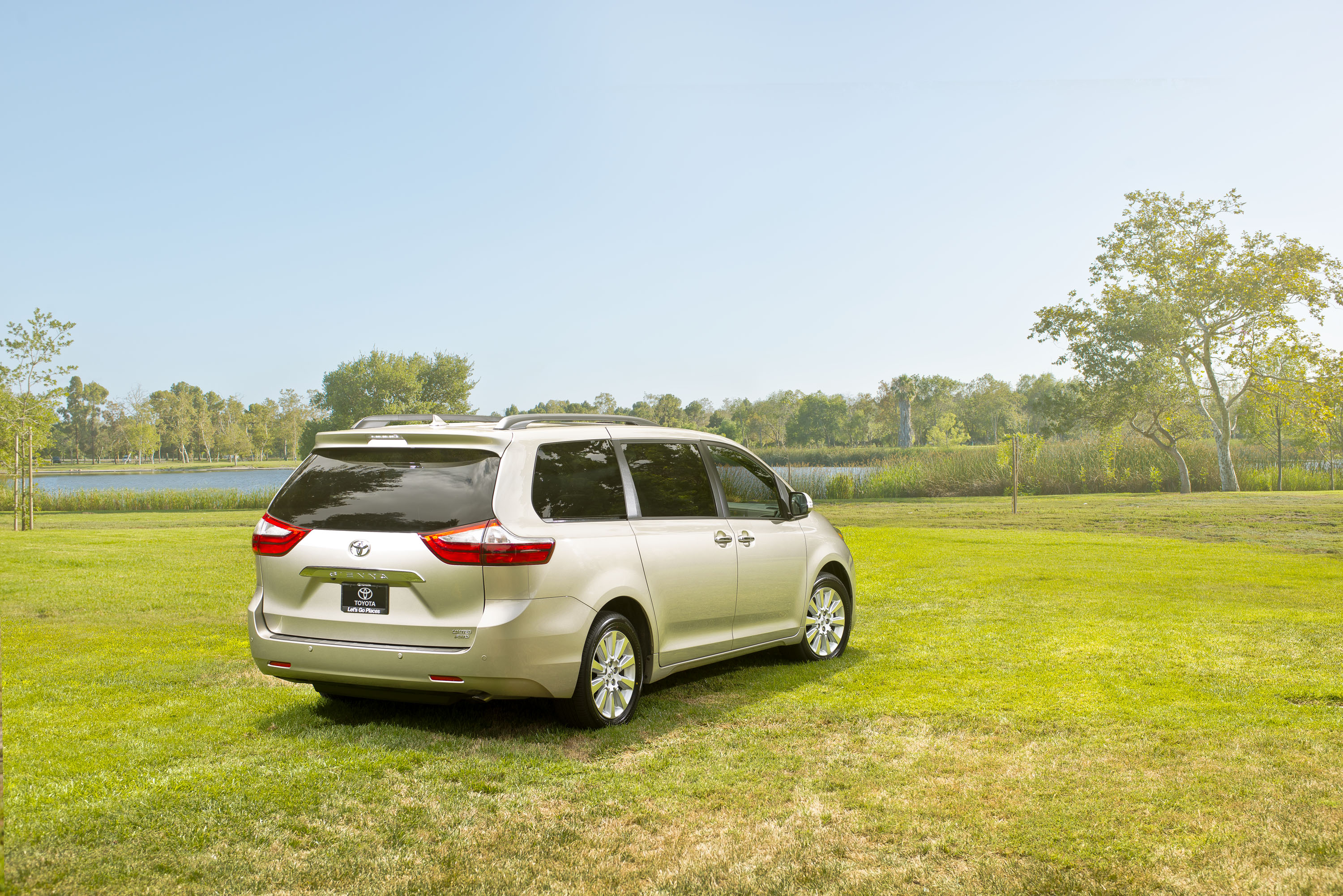  Toyota Sienna 